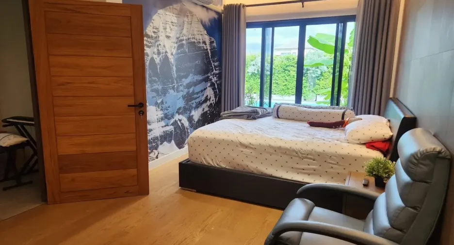 For rent 5 bedrooms house in Bang Phli, Samut Prakan