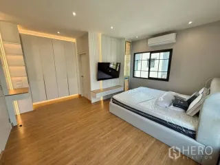 Haus zur Miete mit 4 Zimmer in Bang Phli, Samut Prakan