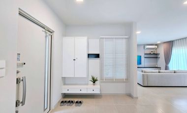 For rent 3 bedrooms house in Bang Phli, Samut Prakan