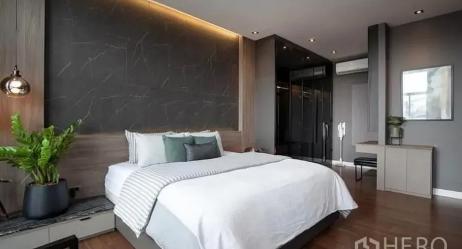 For rent and for sale 3 bedrooms townhouse in Lat Phrao, Bangkok