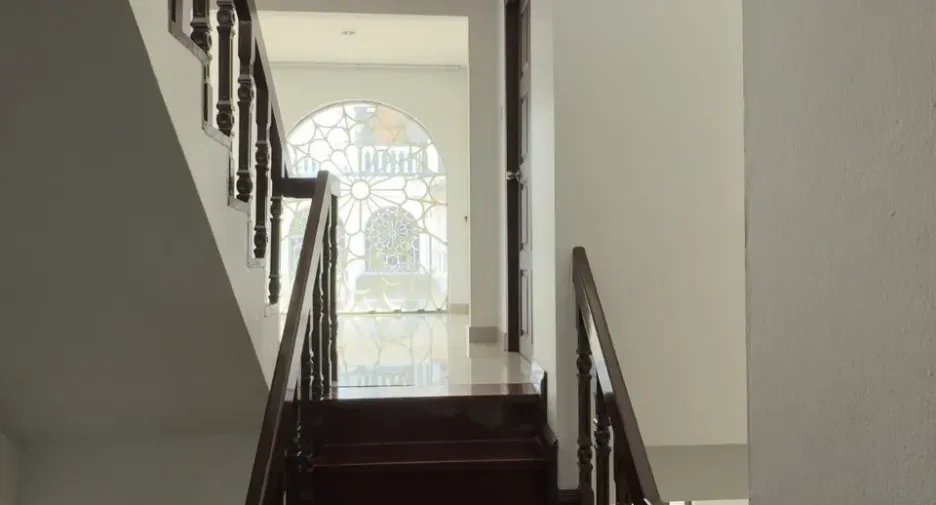 For rent 3 bedrooms townhouse in Watthana, Bangkok