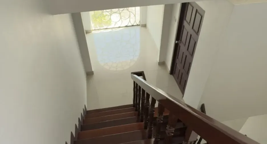 For rent 3 bedrooms townhouse in Watthana, Bangkok