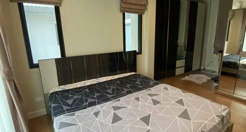 For sale 3 bedrooms house in Saphan Sung, Bangkok