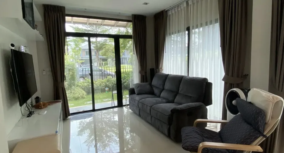 For sale 3 bedrooms house in Saphan Sung, Bangkok