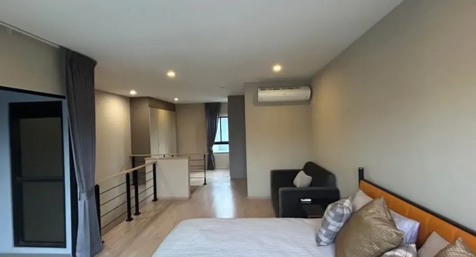 出租 3 卧室 联排别墅 在 Suan Luang, 曼谷