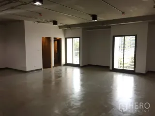 For rent office in Khlong Toei, Bangkok