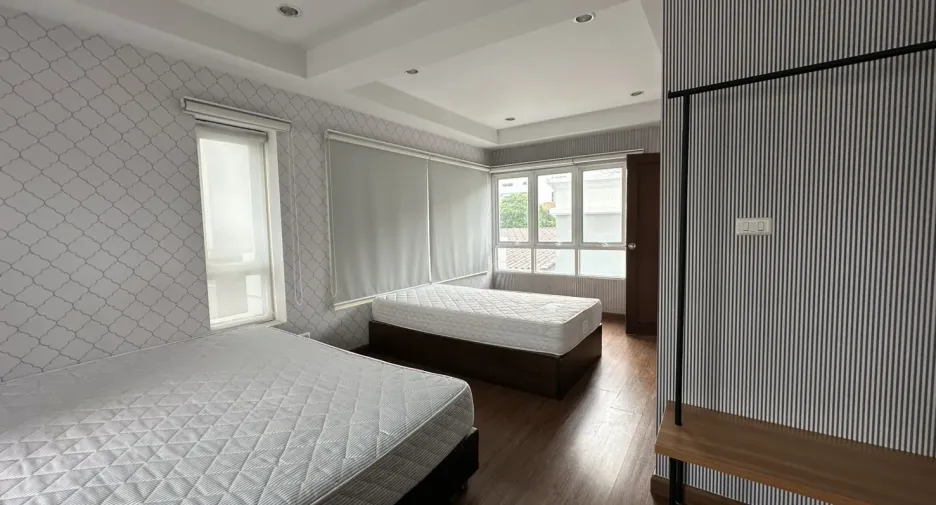 Büro zur Miete mit 3 Zimmer in Watthana, Bangkok