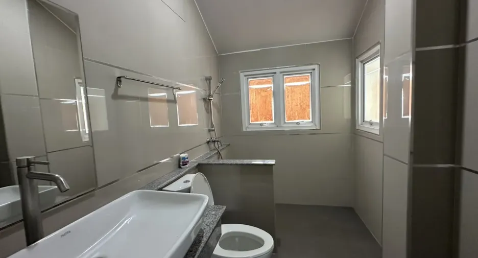 Büro zur Miete mit 3 Zimmer in Watthana, Bangkok