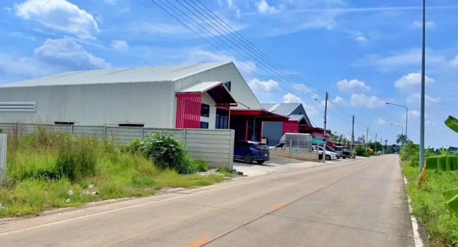 À louer entrepôt à Lam Luk Ka, Pathum Thani