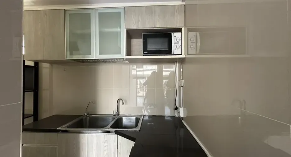 For rent 3 ベッドルーム office in Watthana, Bangkok