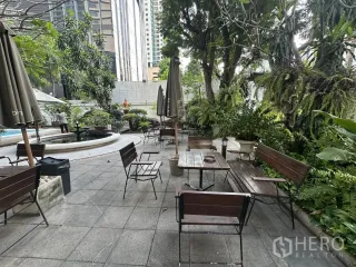 For rent retail Space in Watthana, Bangkok