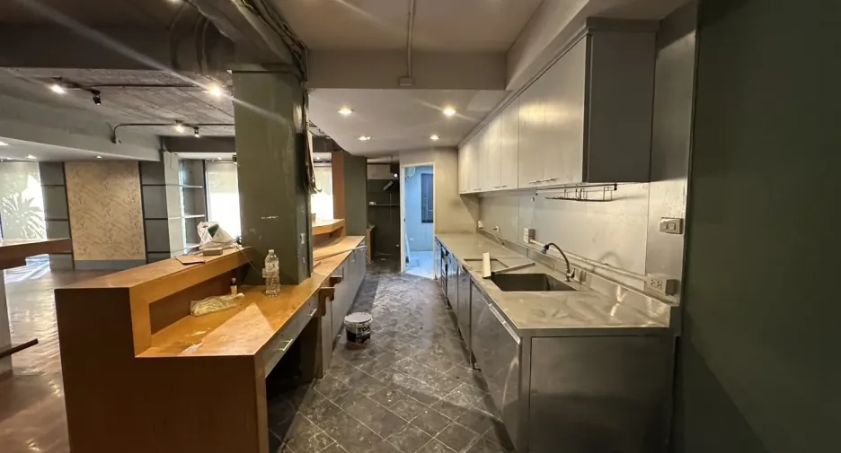 Gewerbefläche zur Miete in Watthana, Bangkok