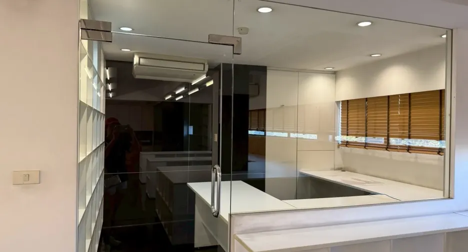 For rent office in Huai Khwang, Bangkok