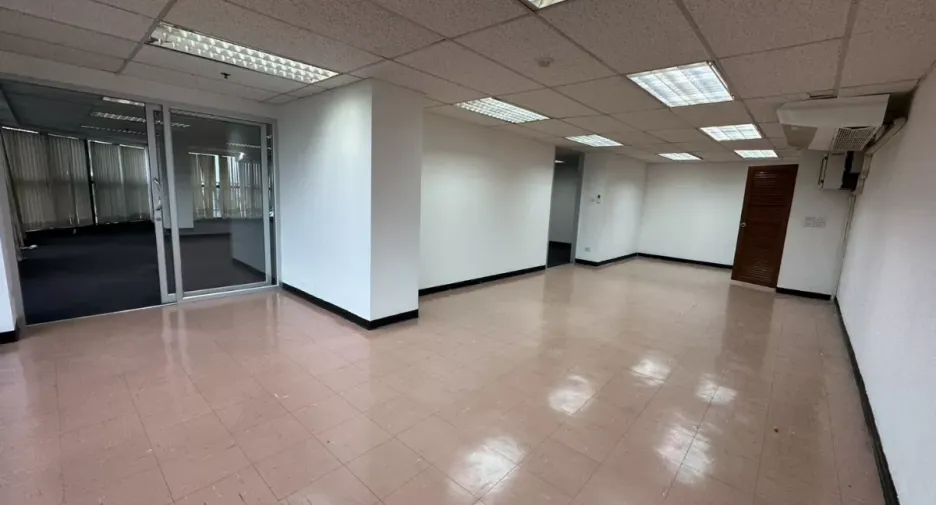For rent office in Watthana, Bangkok