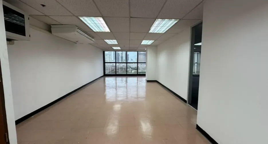 For rent office in Watthana, Bangkok