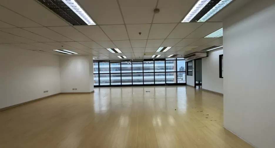 Oficina en alquiler en Watthana, Bangkok