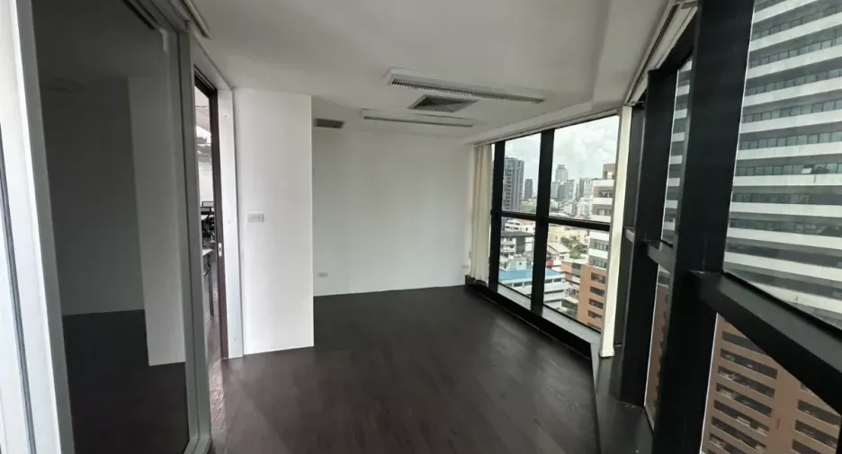 For rent office in Watthana, Bangkok