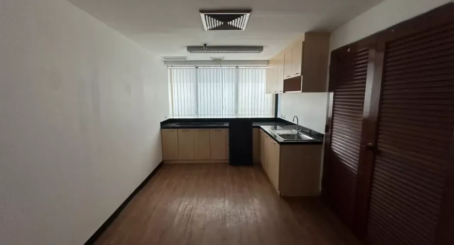 For rent office in Watthana, Bangkok