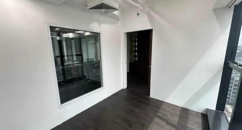 For rent office in Watthana, Bangkok