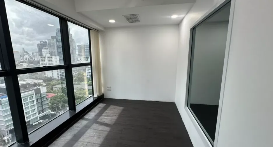 For rent office in Watthana, Bangkok
