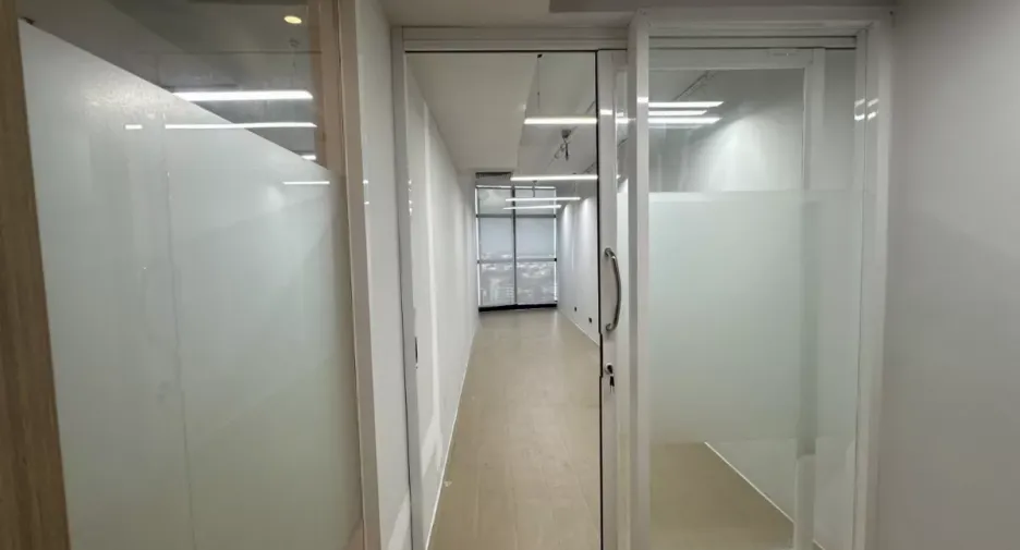 Аренда офис в Щаттхана, Бангкок