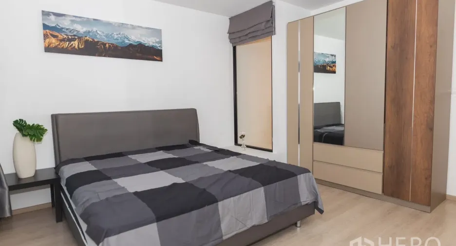 For rent 3 bedrooms townhouse in Bang Phli, Samut Prakan