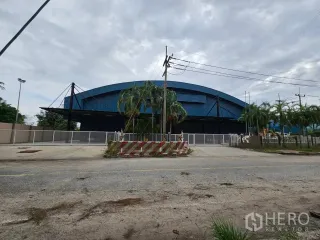 出租 仓库 在 Si Racha, Chon Buri