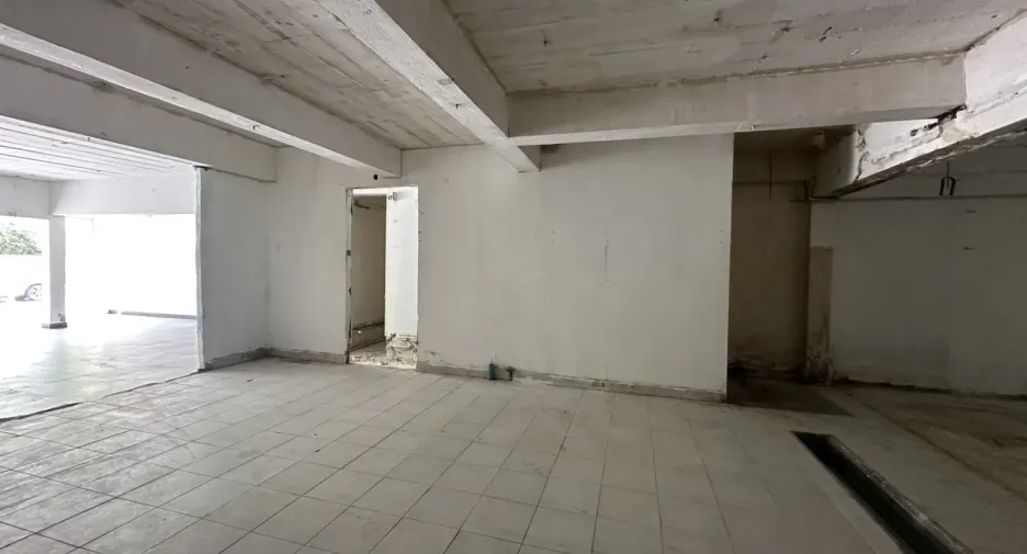 For rent retail Space in Watthana, Bangkok
