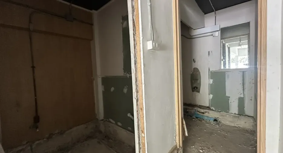For rent retail Space in Watthana, Bangkok