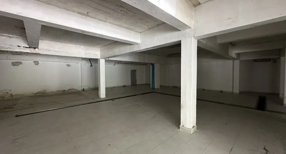 For rent retail Space in Watthana, Bangkok