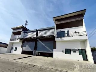 For rent warehouse in Lam Luk Ka, Pathum Thani