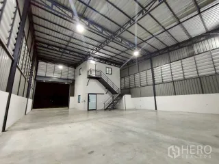 For rent warehouse in Lam Luk Ka, Pathum Thani