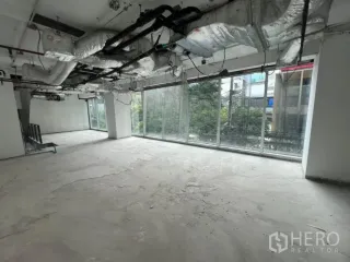For rent retail Space in Bang Rak, Bangkok