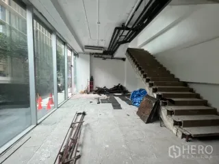 For rent retail Space in Bang Rak, Bangkok