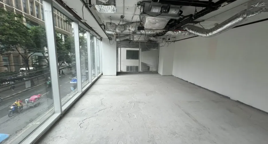For rent retail Space in Bang Rak, Bangkok