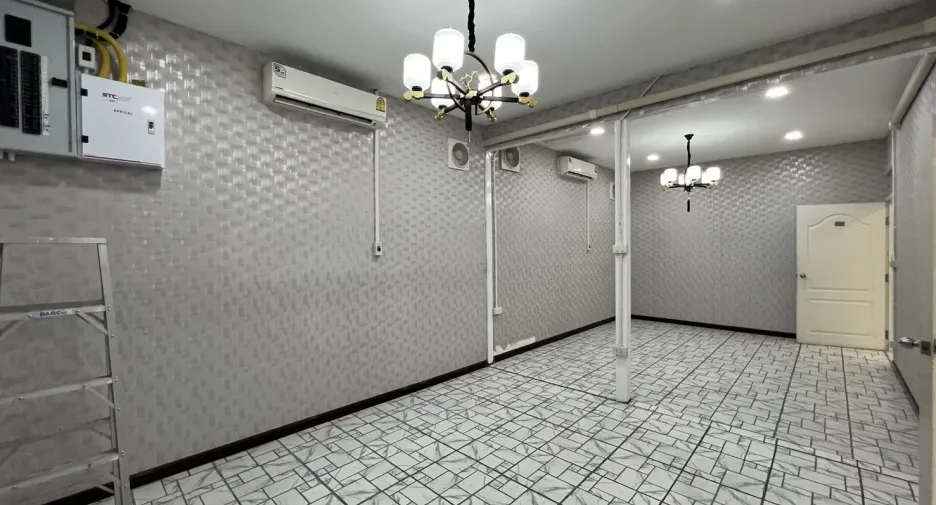 For rent retail Space in Bueng Kum, Bangkok