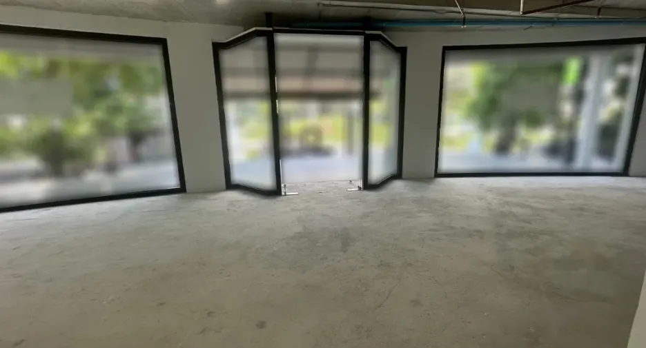 For rent office in Khlong Toei, Bangkok