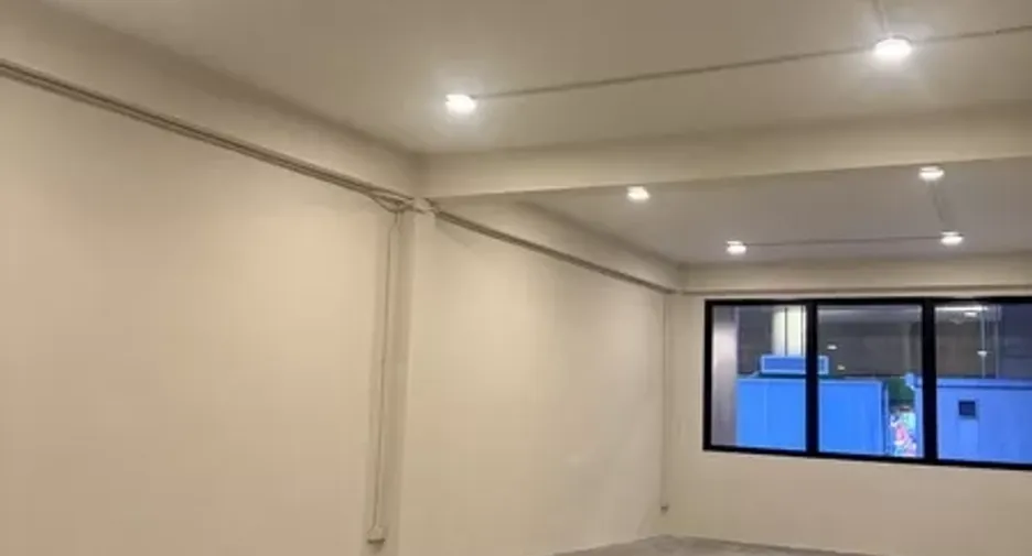 For rent retail Space in Phra Khanong, Bangkok