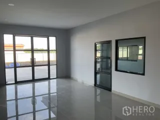 For rent and for sale warehouse in Mueang Samut Sakhon, Samut Sakhon