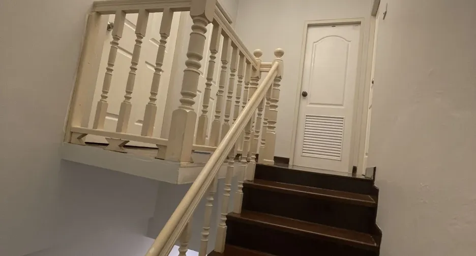 For rent 3 bedrooms retail Space in Bang Kapi, Bangkok