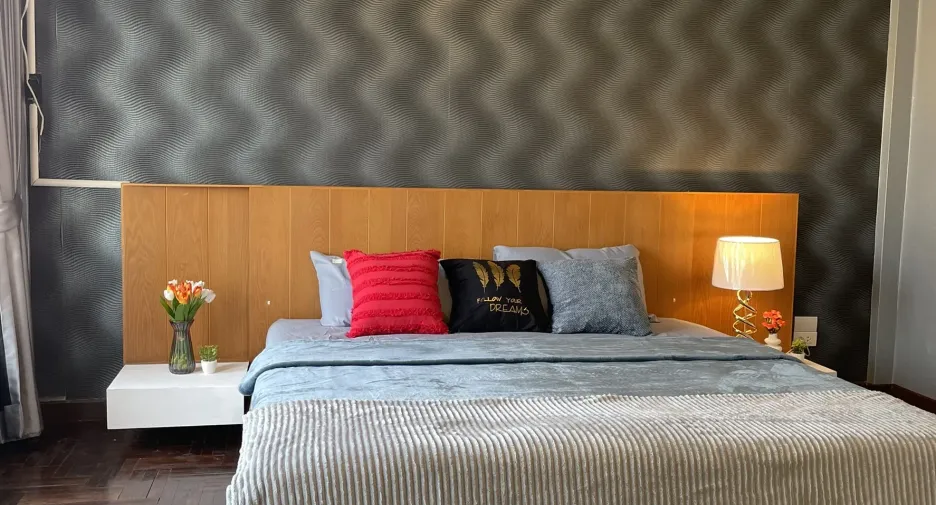 For rent 3 bedrooms retail Space in Bang Kapi, Bangkok