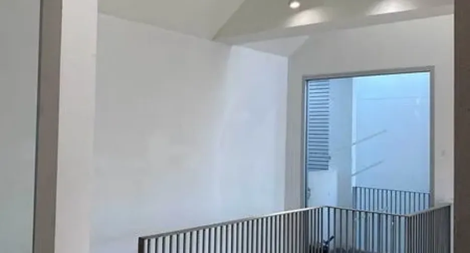 For rent 2 bedrooms office in Phra Khanong, Bangkok