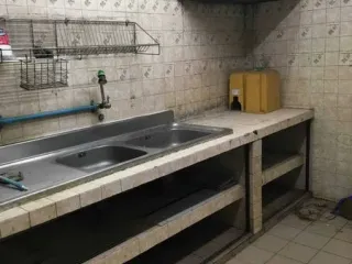 出租 4 卧室 联排别墅 在 Phra Khanong, 曼谷