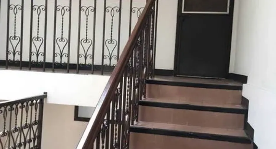 Casa adosada en alquiler de 4 habitaciones en Phra Khanong, Bangkok