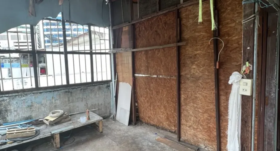 For rent retail Space in Khlong Toei, Bangkok