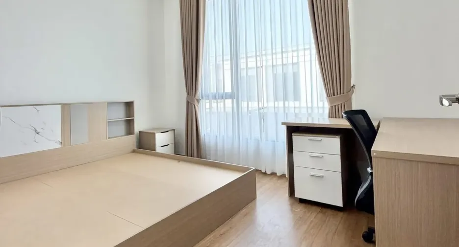 For rent 3 bedrooms townhouse in Bang Phli, Samut Prakan
