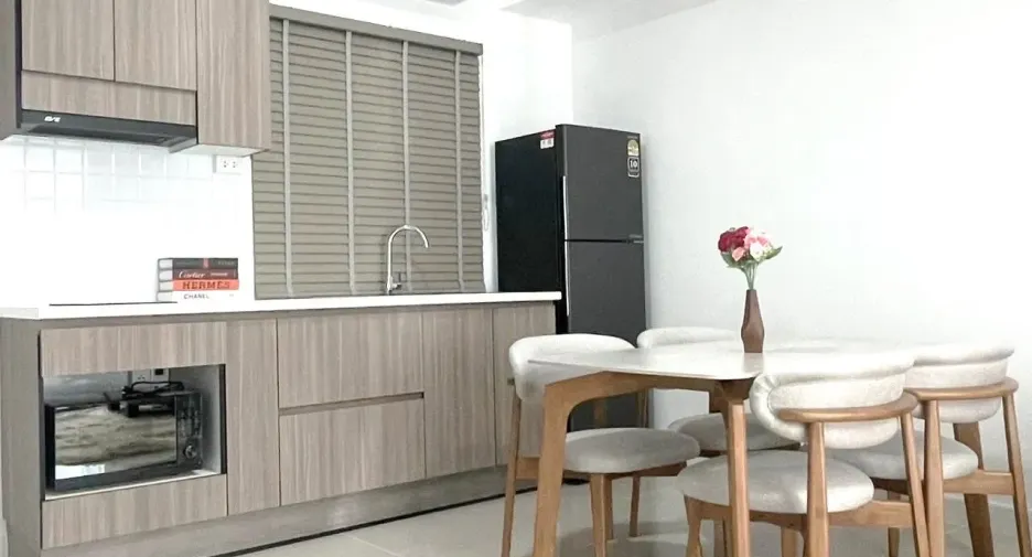 For rent 3 bedrooms townhouse in Bang Phli, Samut Prakan