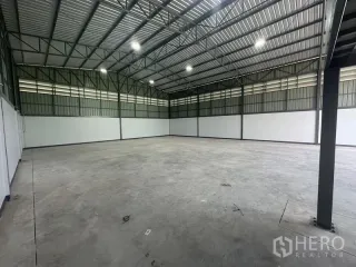For rent warehouse in Bang Khun Thian, Bangkok