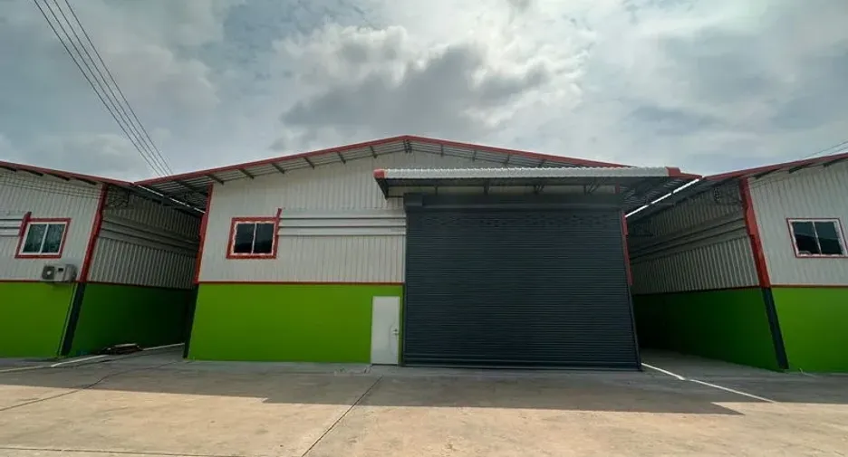 For rent warehouse in Bang Khun Thian, Bangkok