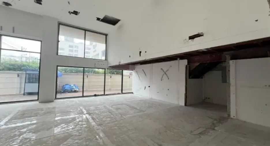 Gewerbefläche zur Miete in Watthana, Bangkok